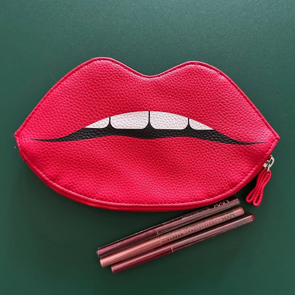 NYX Retractable Lip Liners with Makeup Bag